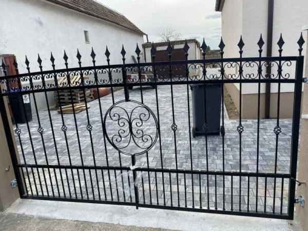 attzafeKrEHhySb7qmzI5cmWyE8nvtqexDCG3oydQWPnus