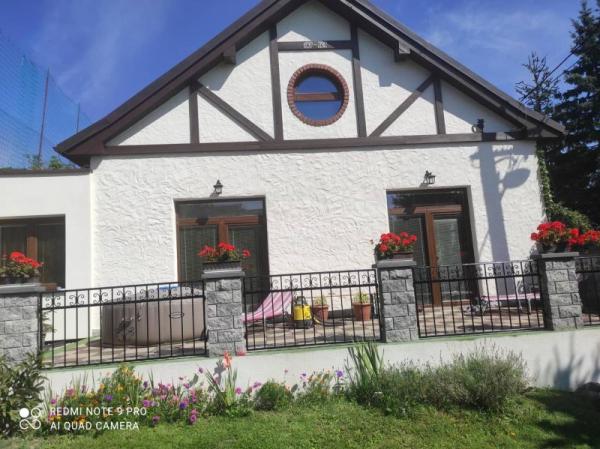 28153487112176160457321457211704110257845015n